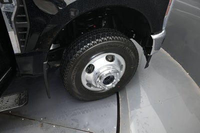 2027 Ford F-350SD Lariat DRW