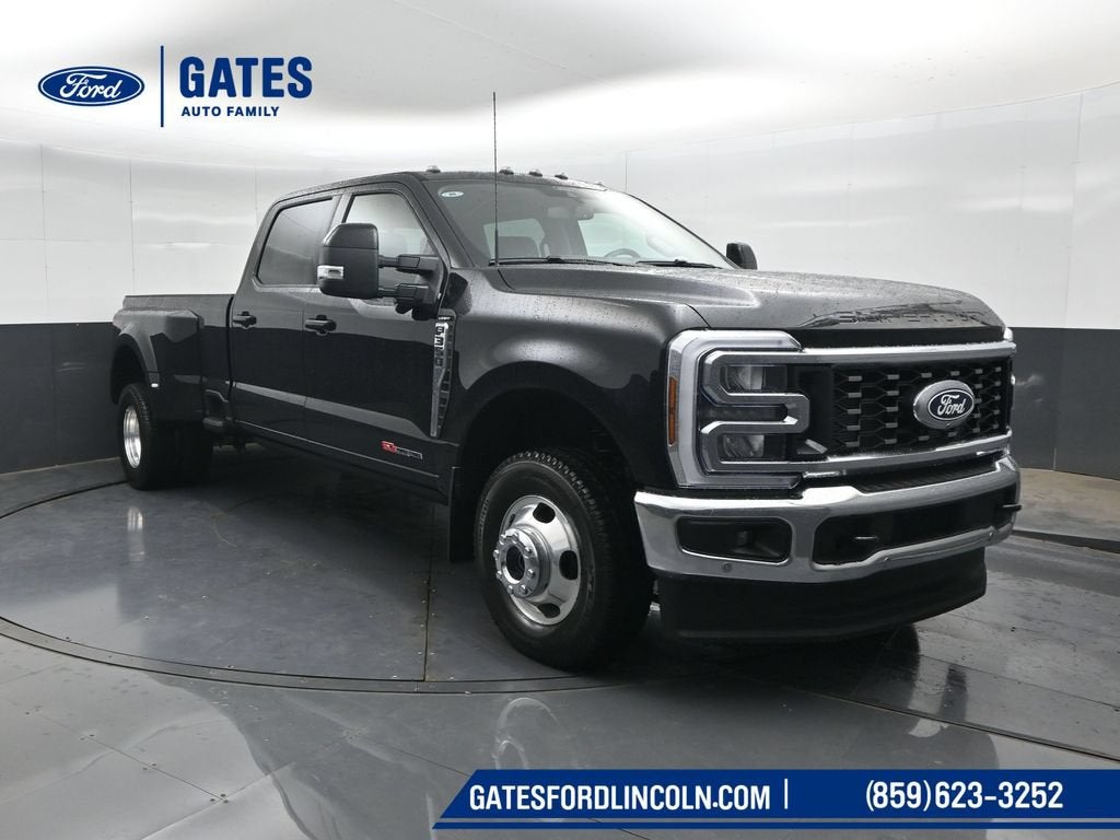2027 Ford F-350SD Lariat DRW