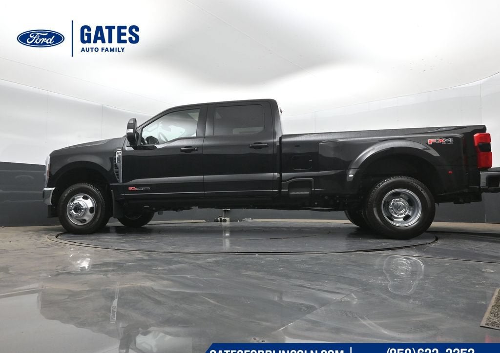 2027 Ford F-350SD Lariat DRW