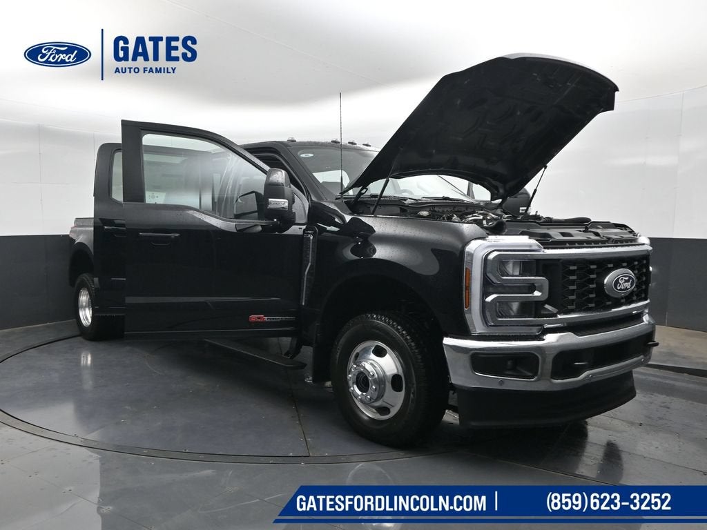 2027 Ford F-350SD Lariat DRW