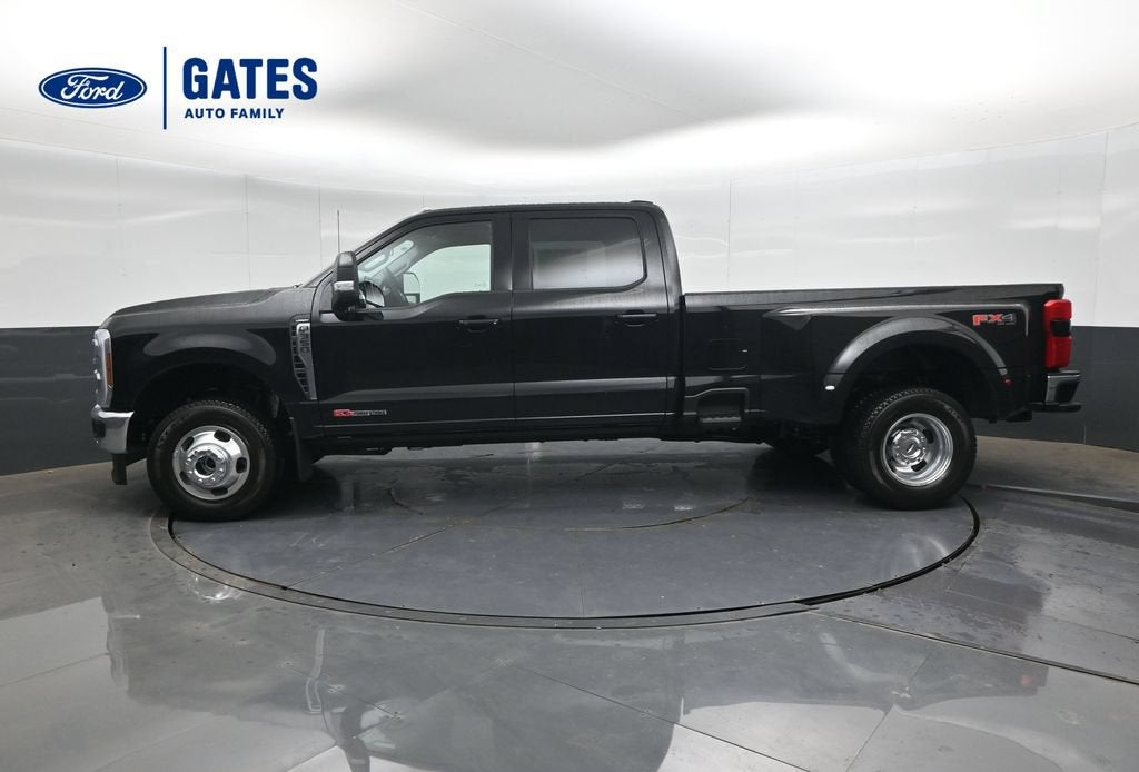 2027 Ford F-350SD Lariat DRW