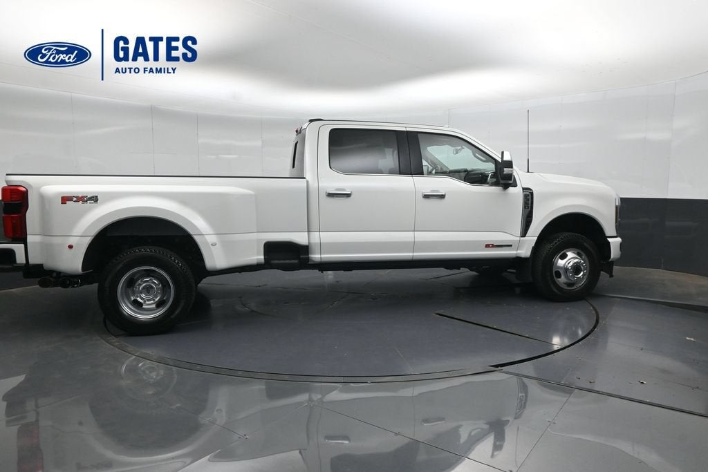 2027 Ford F-350SD DRW