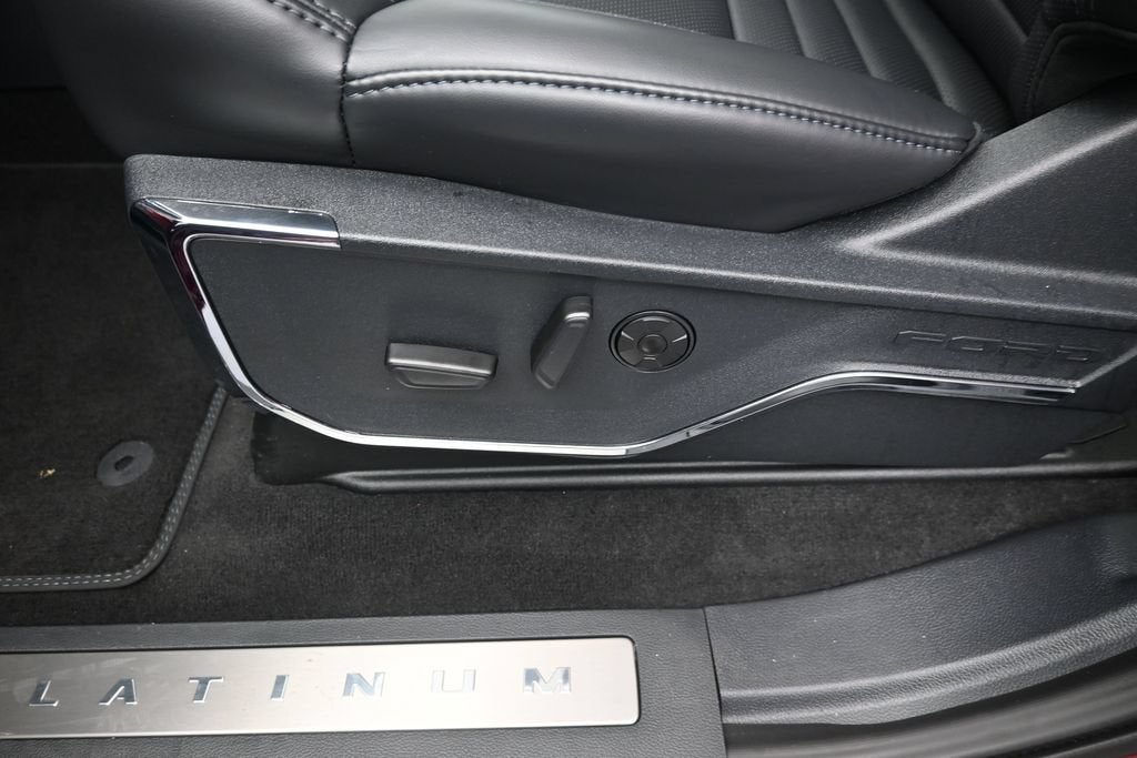 2027 Ford F-450SD Platinum DRW