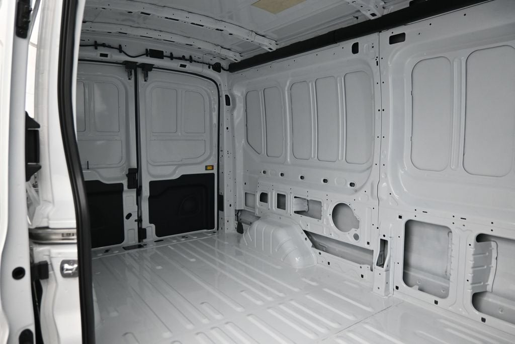 2027 Ford Transit-250 Base