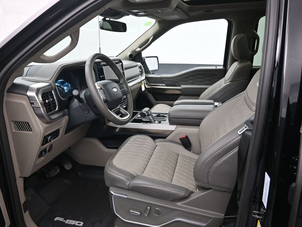 2025 Ford F-150 Platinum