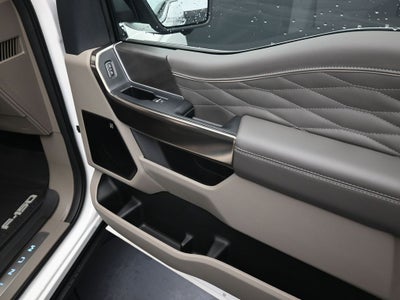 2025 Ford F-150 Platinum