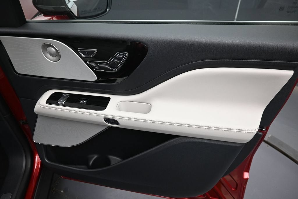 2027 Lincoln Aviator Reserve Premium