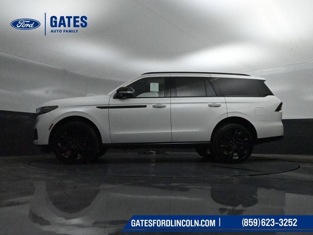 2027 Lincoln Navigator Reserve