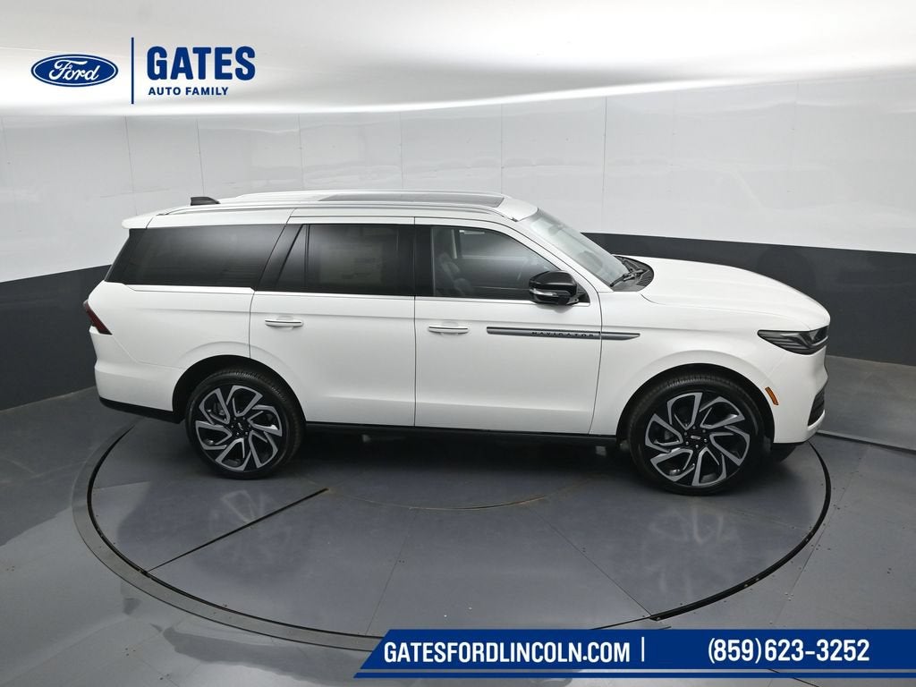 2027 Lincoln Navigator Reserve