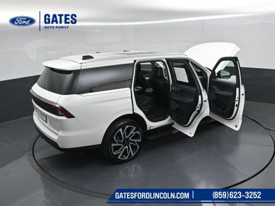2027 Lincoln Navigator Reserve