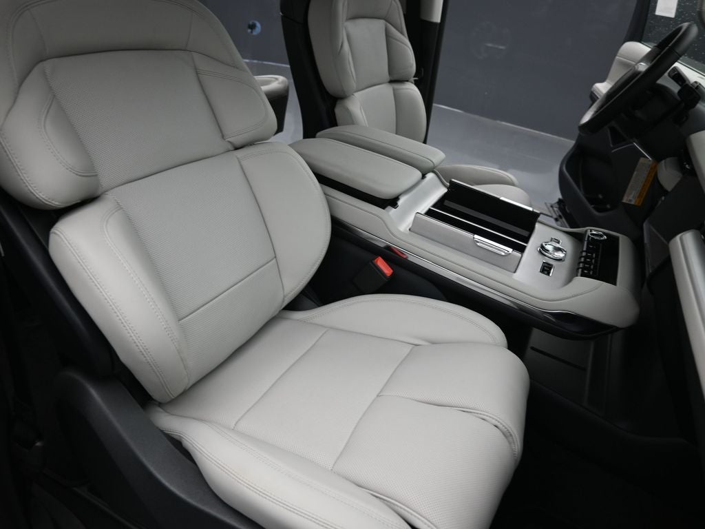 2026 Lincoln Navigator Premiere