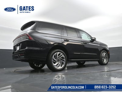 2026 Lincoln Navigator Premiere