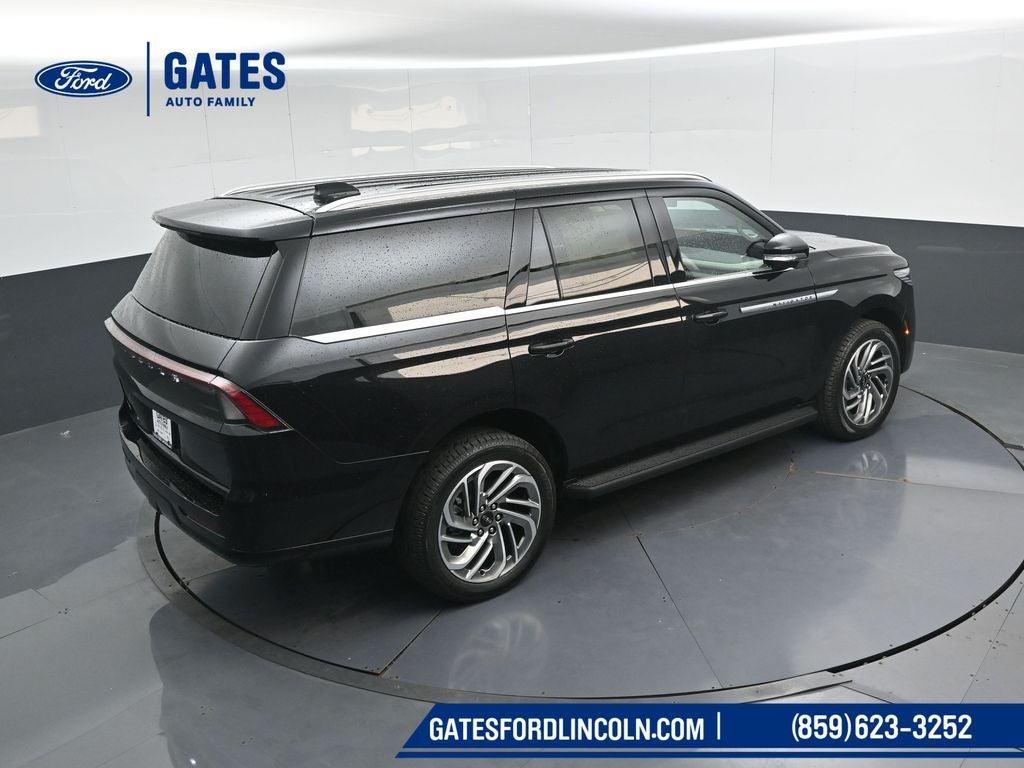 2026 Lincoln Navigator Premiere