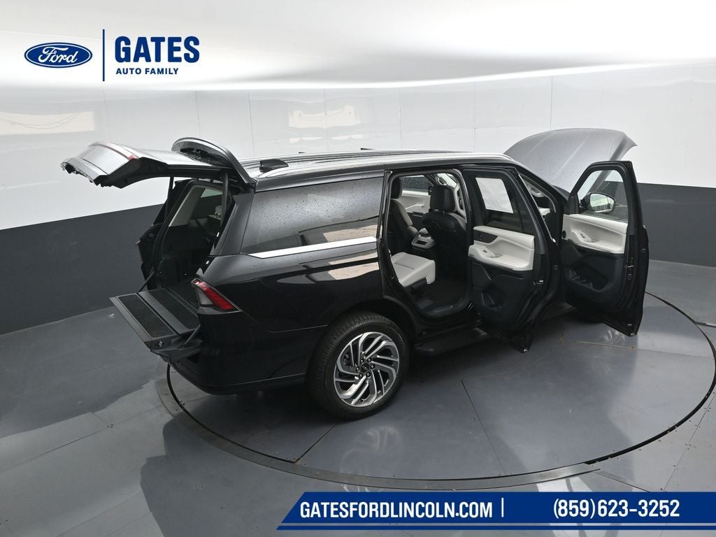2026 Lincoln Navigator Premiere