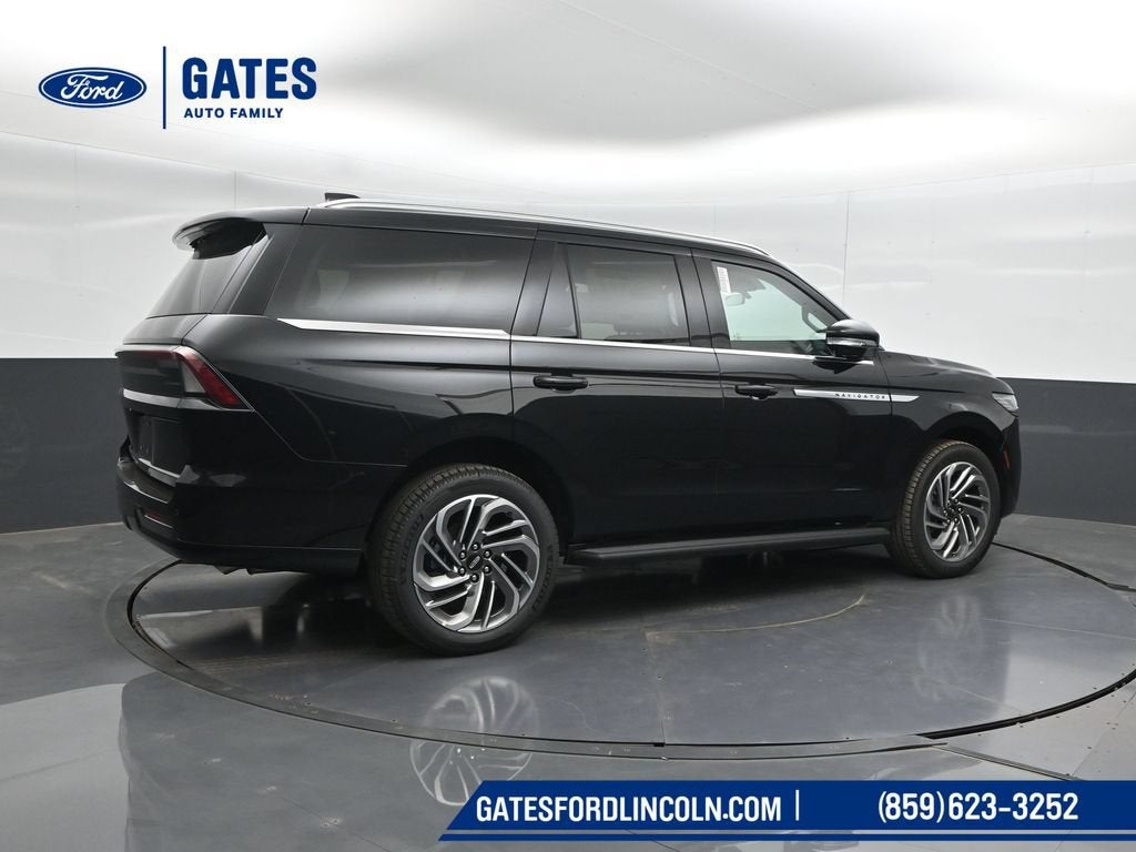 2027 Lincoln Navigator Premiere