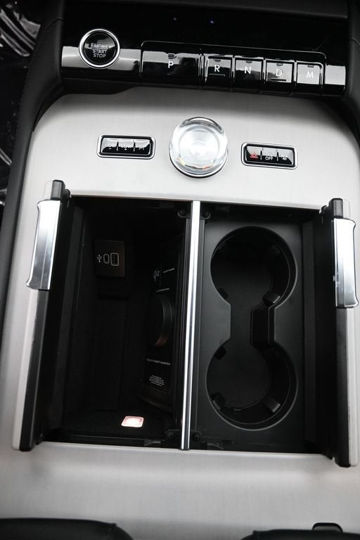 2027 Lincoln Navigator Premiere