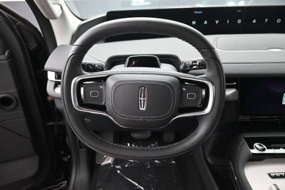 2027 Lincoln Navigator Premiere