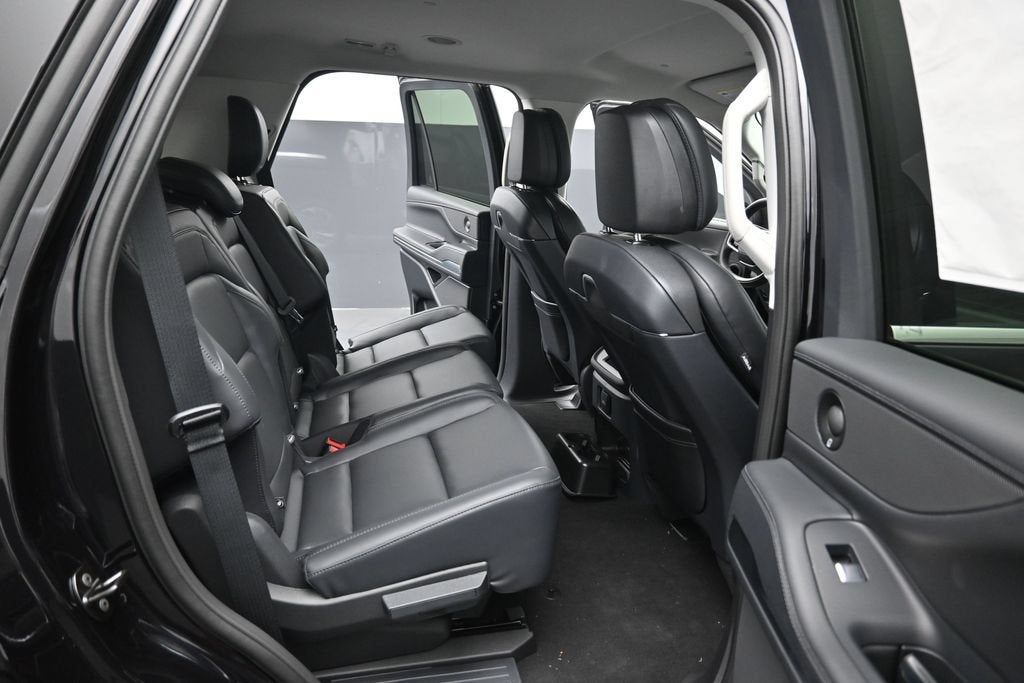 2027 Lincoln Navigator Premiere