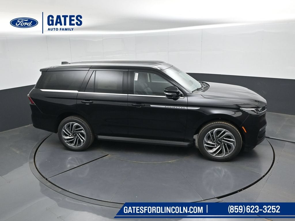 2027 Lincoln Navigator Premiere