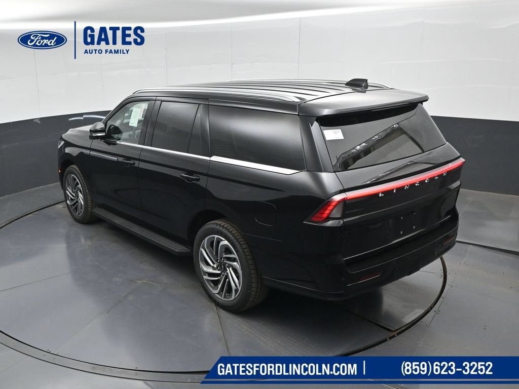 2027 Lincoln Navigator Premiere