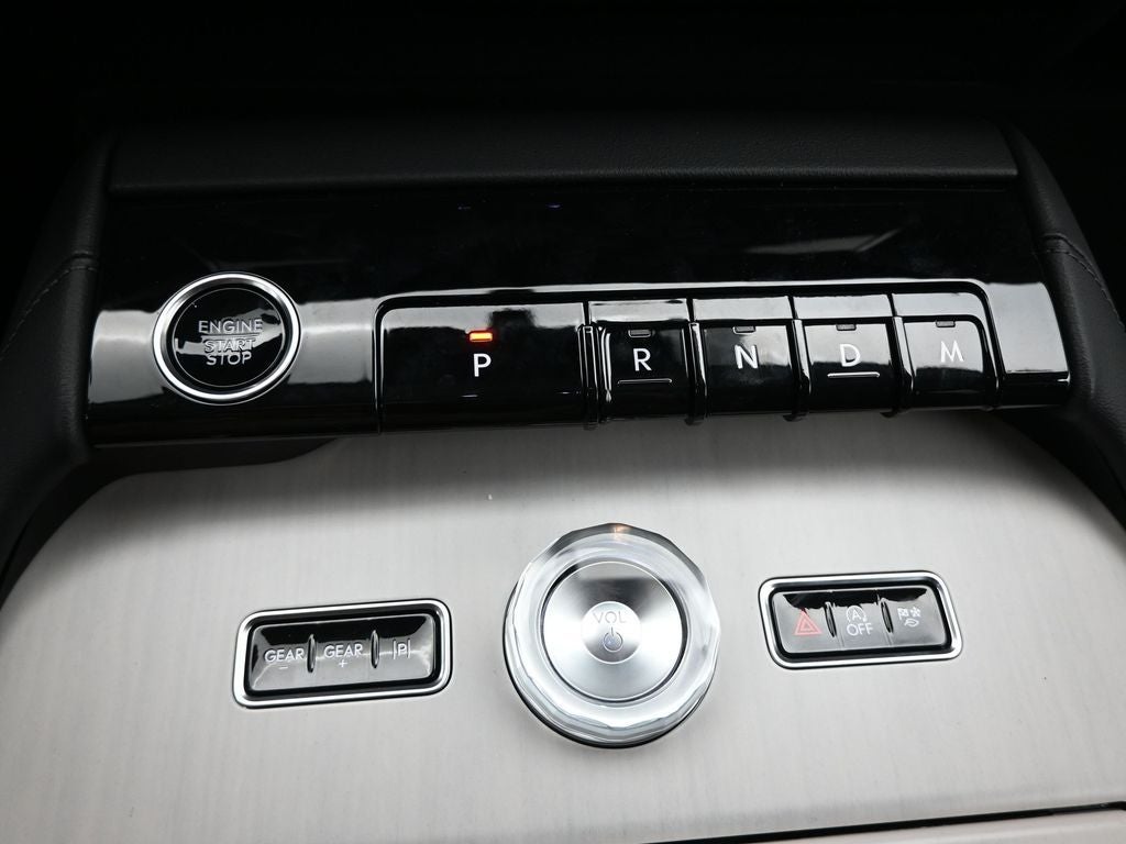 2025 Lincoln Navigator L Reserve