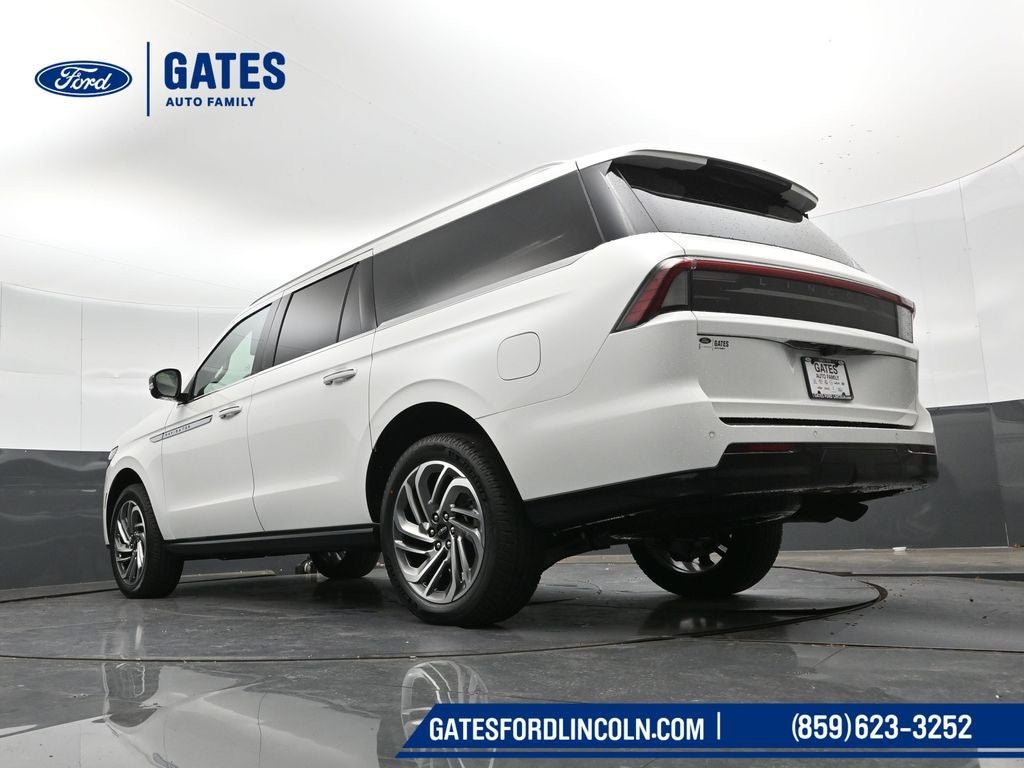 2025 Lincoln Navigator L Reserve