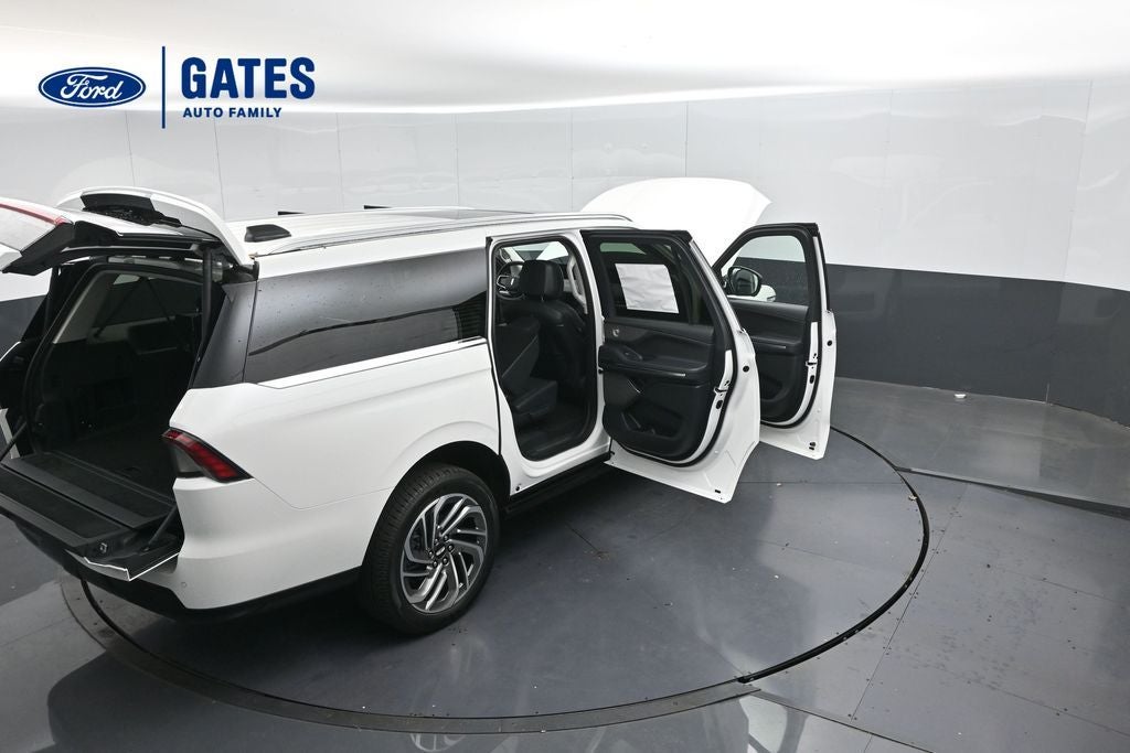 2025 Lincoln Navigator L Reserve