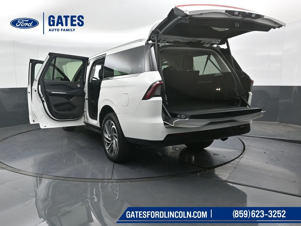 2025 Lincoln Navigator L Reserve