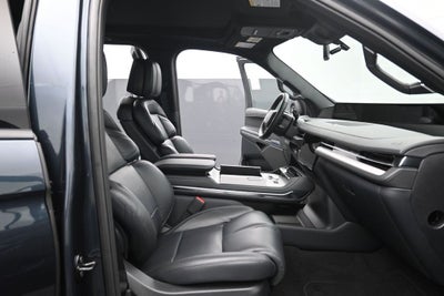 2026 Lincoln Navigator L Reserve