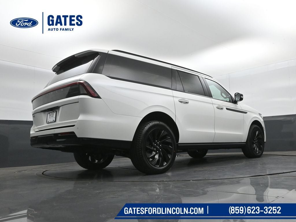 2026 Lincoln Navigator L Reserve