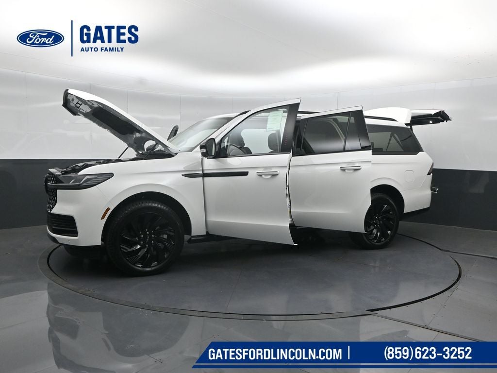 2026 Lincoln Navigator L Reserve