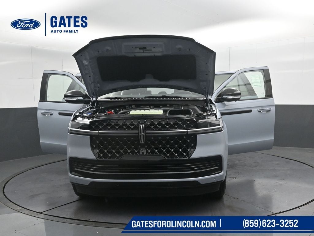 2025 Lincoln Navigator L Reserve