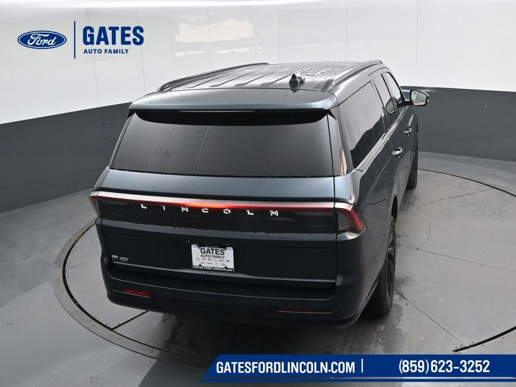 2026 Lincoln Navigator L Reserve