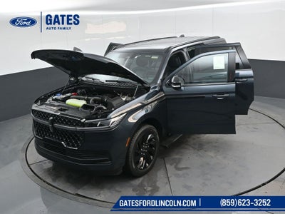 2026 Lincoln Navigator L Reserve