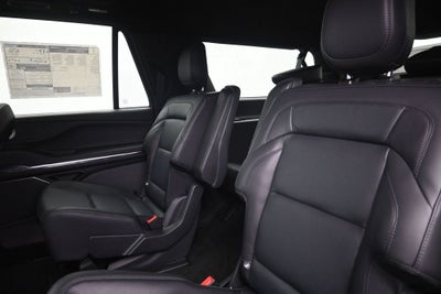 2027 Lincoln Navigator L Reserve
