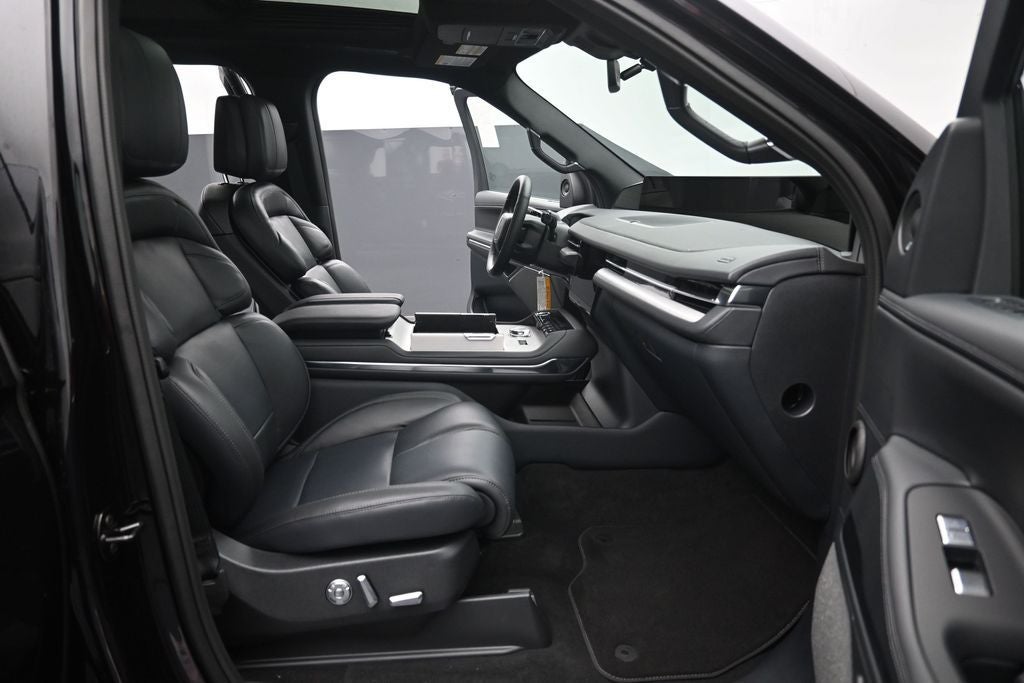 2027 Lincoln Navigator L Reserve