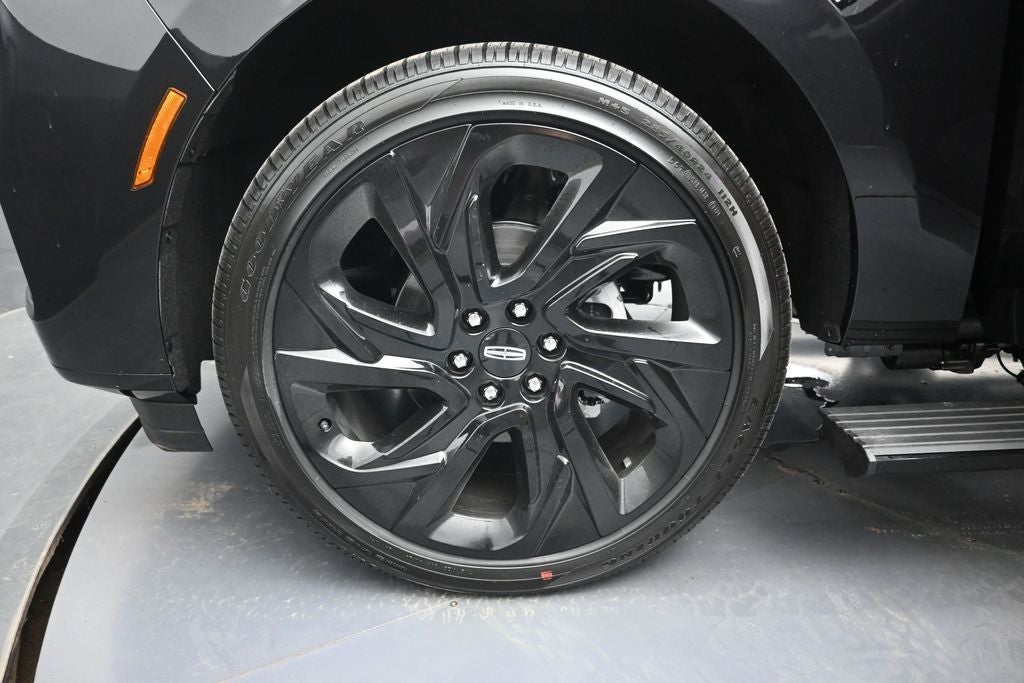 2027 Lincoln Navigator L Reserve