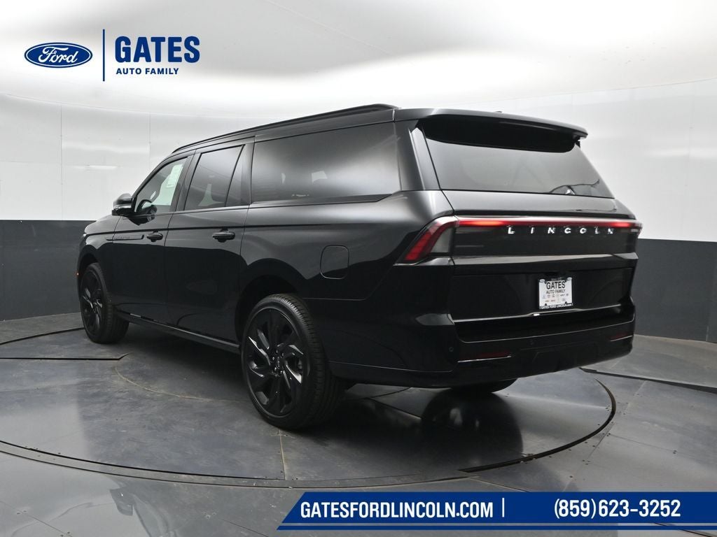 2027 Lincoln Navigator L Reserve