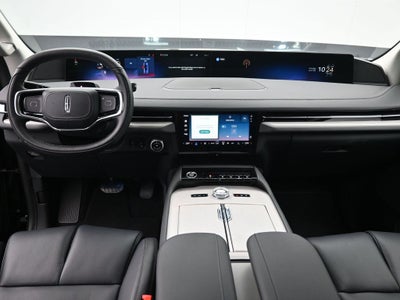 2026 Lincoln Navigator L Premiere
