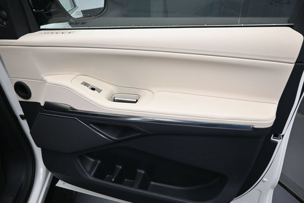 2027 Lincoln Navigator L Premiere