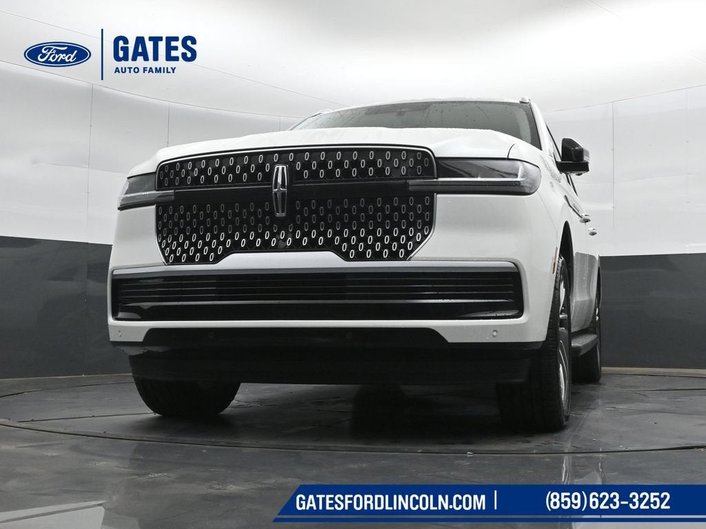 2027 Lincoln Navigator L Premiere