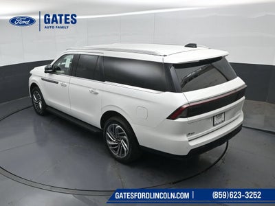 2027 Lincoln Navigator L Premiere