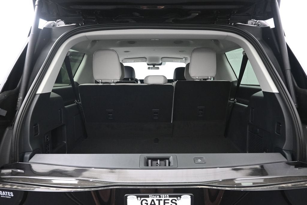 2026 Lincoln Navigator L Premiere