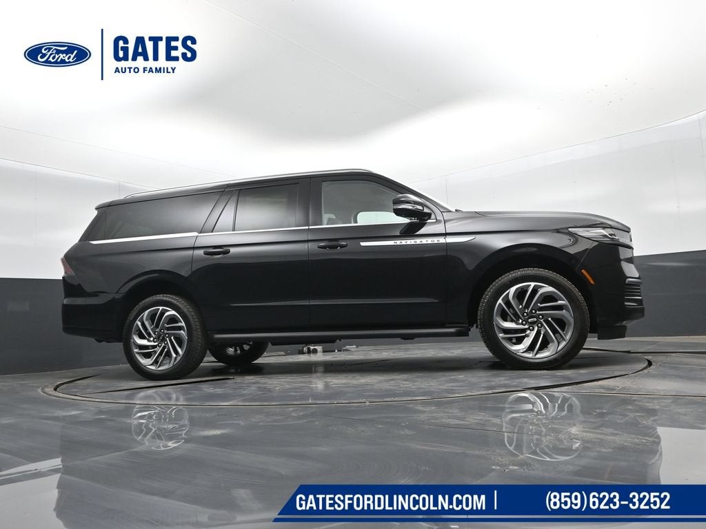 2026 Lincoln Navigator L Premiere
