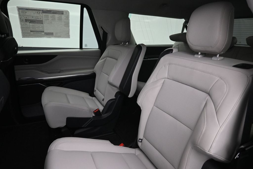 2026 Lincoln Navigator L Premiere