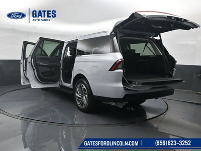 2026 Lincoln Navigator L Premiere