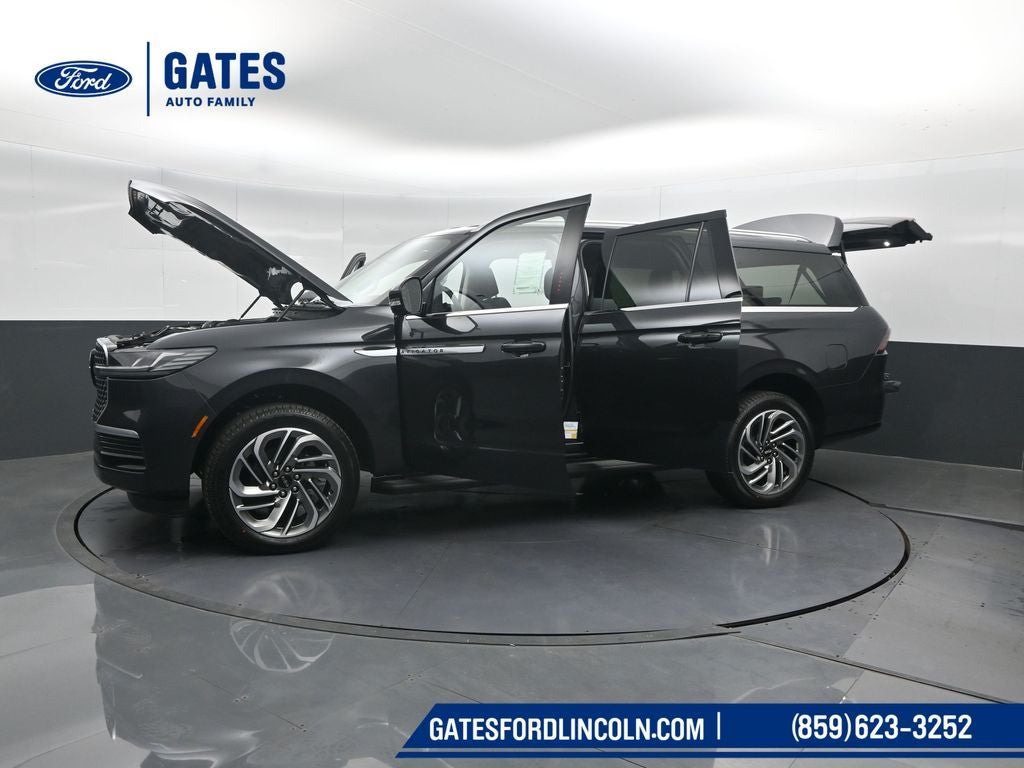 2026 Lincoln Navigator L Premiere